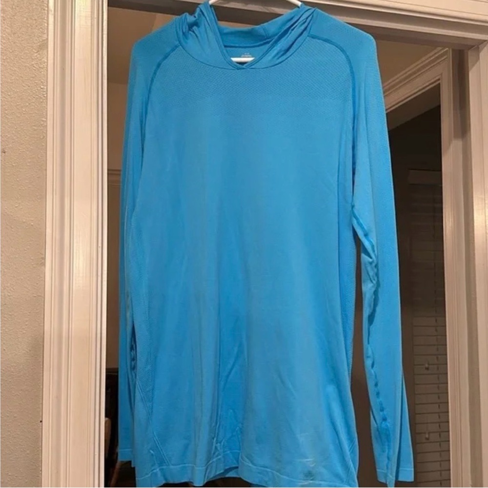 Zyia activewear dry fit shirt hoodie Sky Blue men’s M EUC